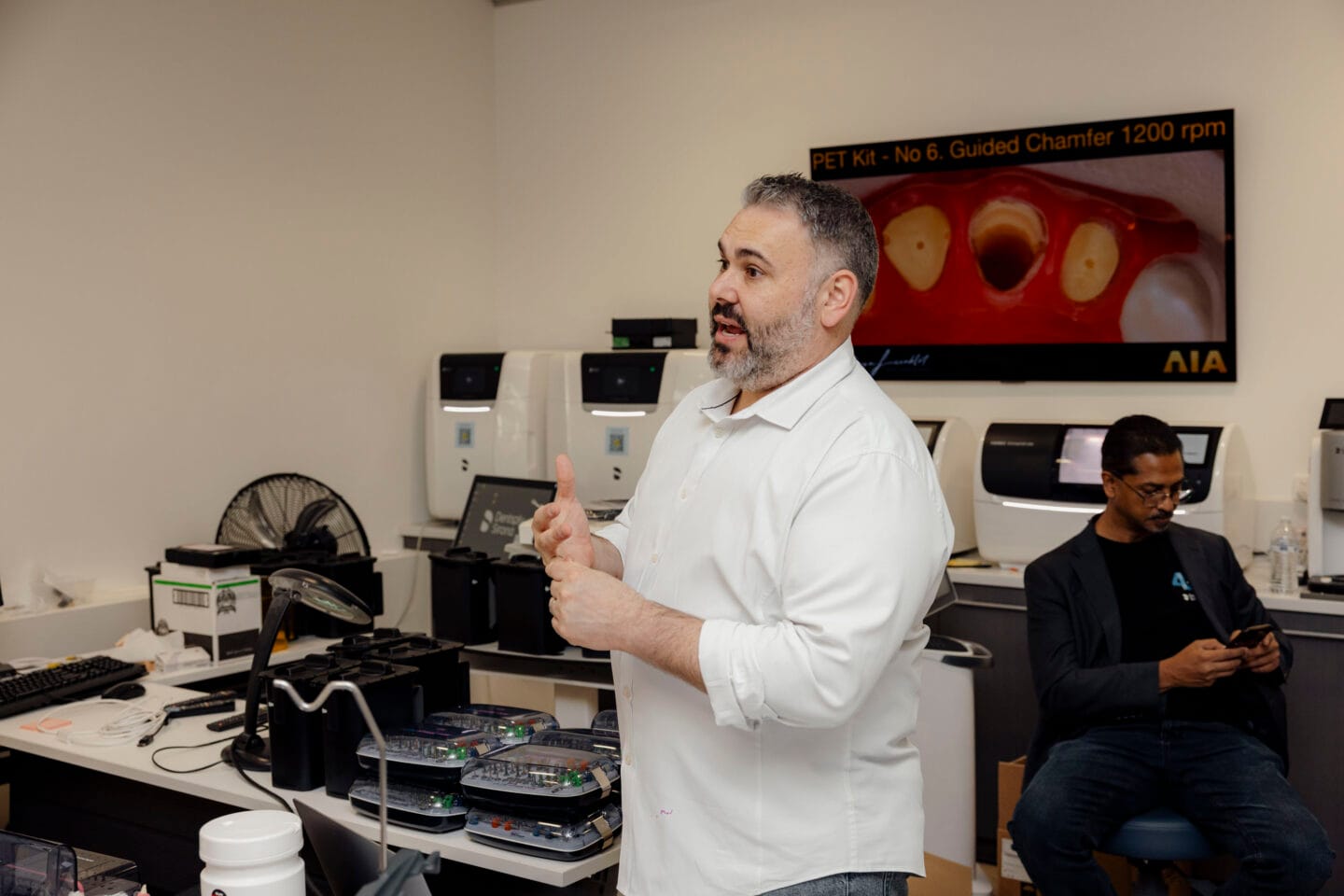 Dr Dean Licenblat teaching Implants at the Australasian Implant Academy